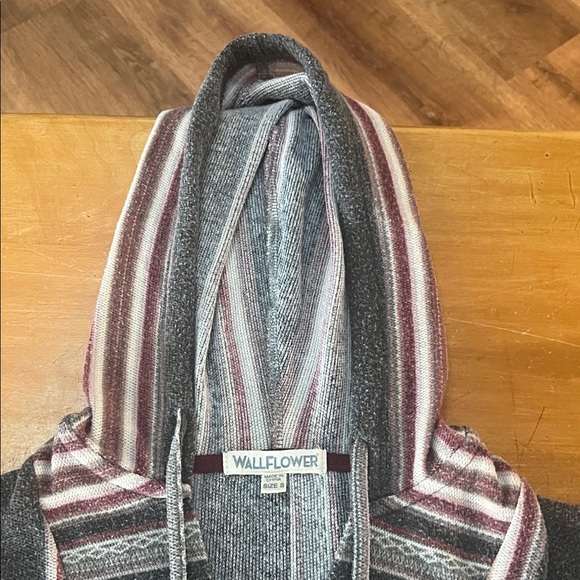 Women’s Wallflower Baja Hoodie Sweatshirt – Size S - Picture 4 of 6